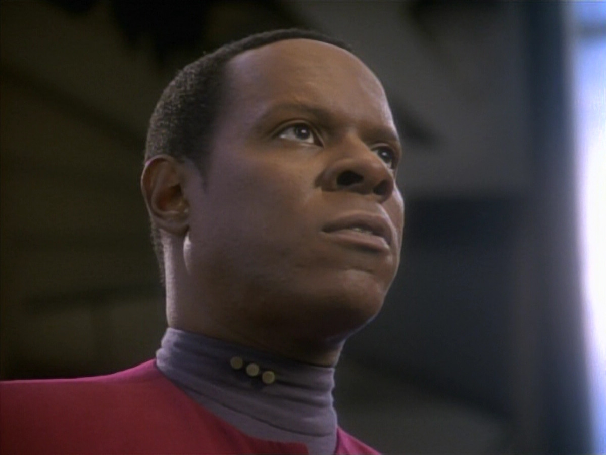extant_StarTrekDS9_1x09-ThePassenger_03396.jpg
