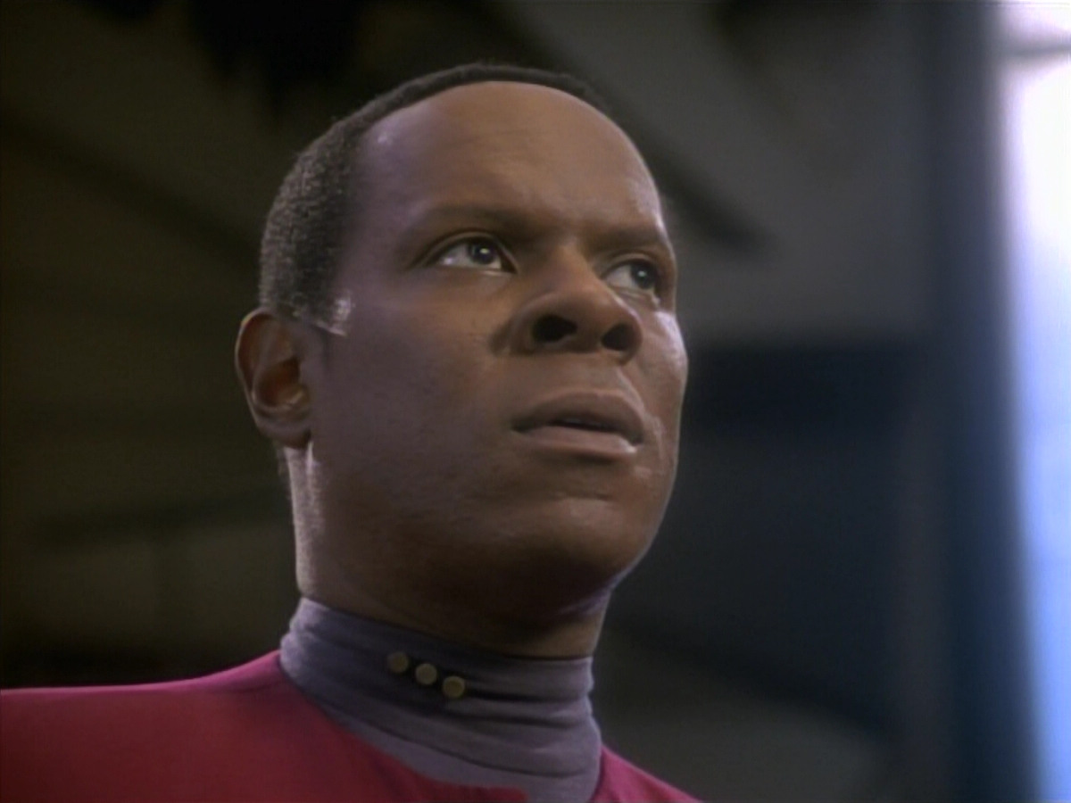 extant_StarTrekDS9_1x09-ThePassenger_03415.jpg