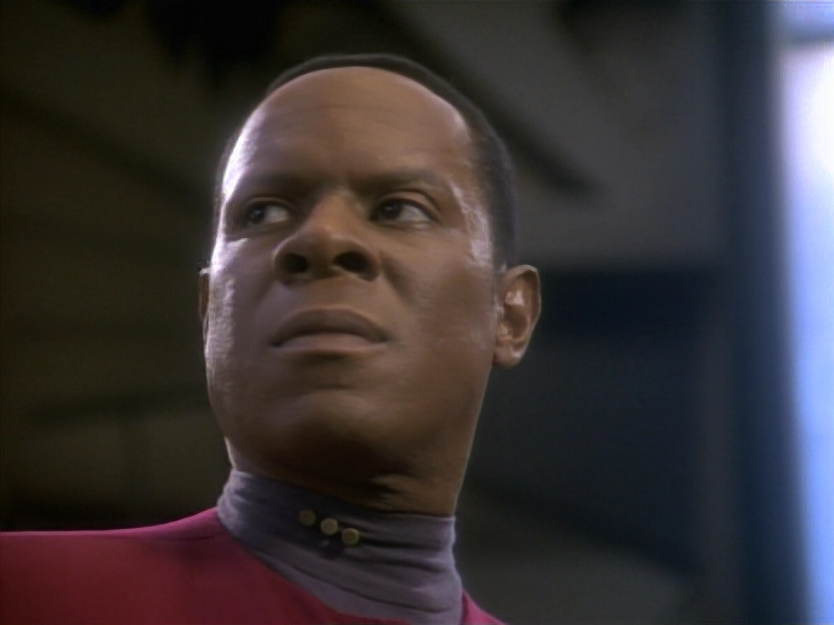 extant_StarTrekDS9_1x09-ThePassenger_03442.jpg