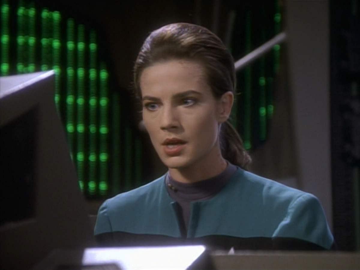 extant_StarTrekDS9_1x09-ThePassenger_03458.jpg