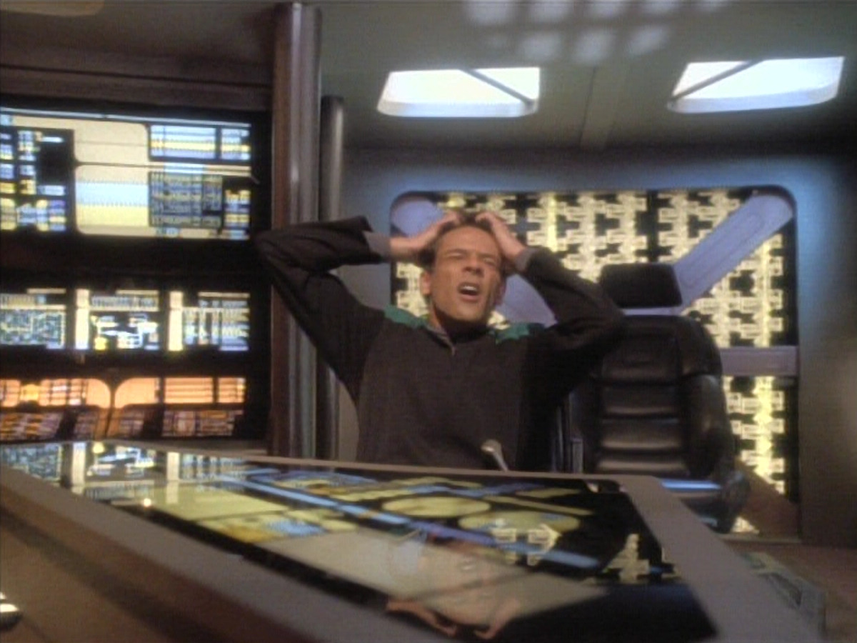 extant_StarTrekDS9_1x09-ThePassenger_03476.jpg