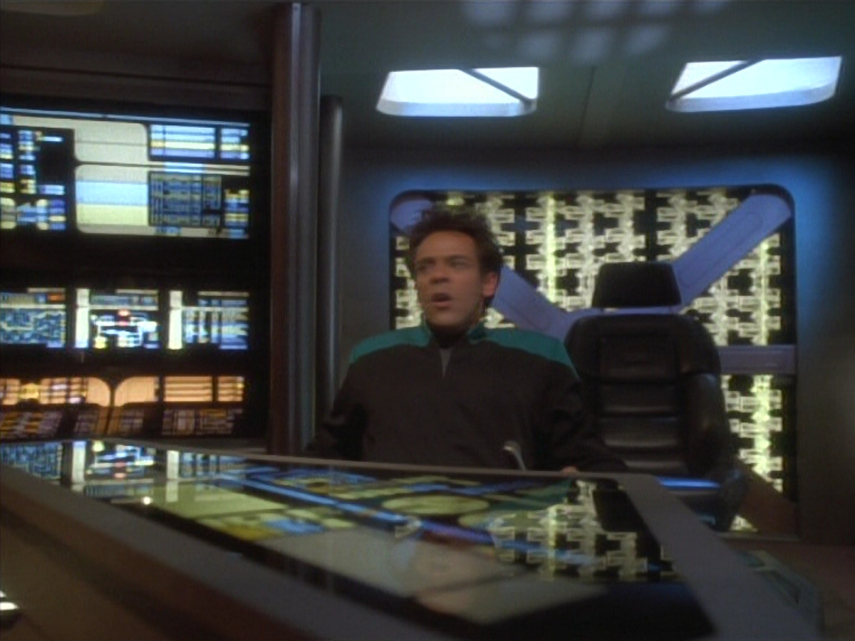 extant_StarTrekDS9_1x09-ThePassenger_03485.jpg