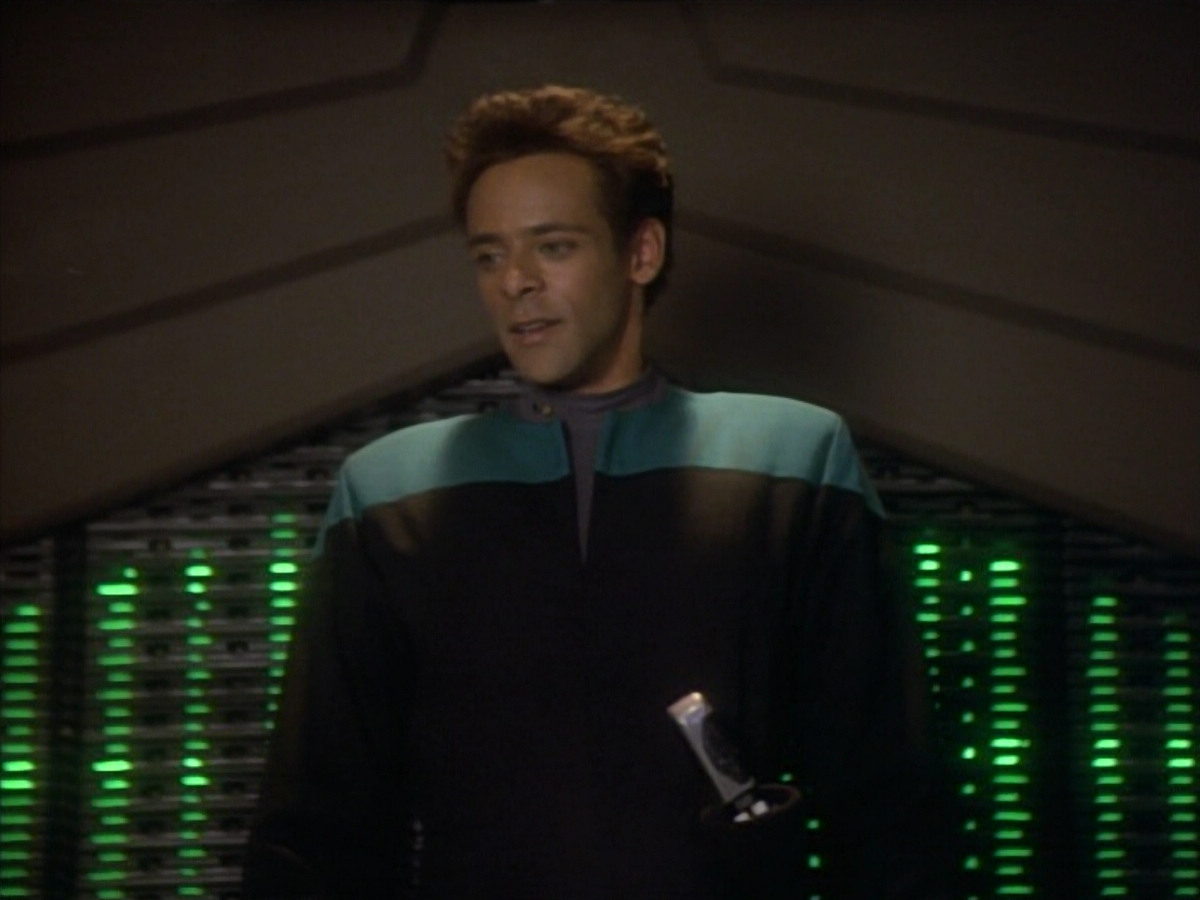 extant_StarTrekDS9_1x09-ThePassenger_03537.jpg