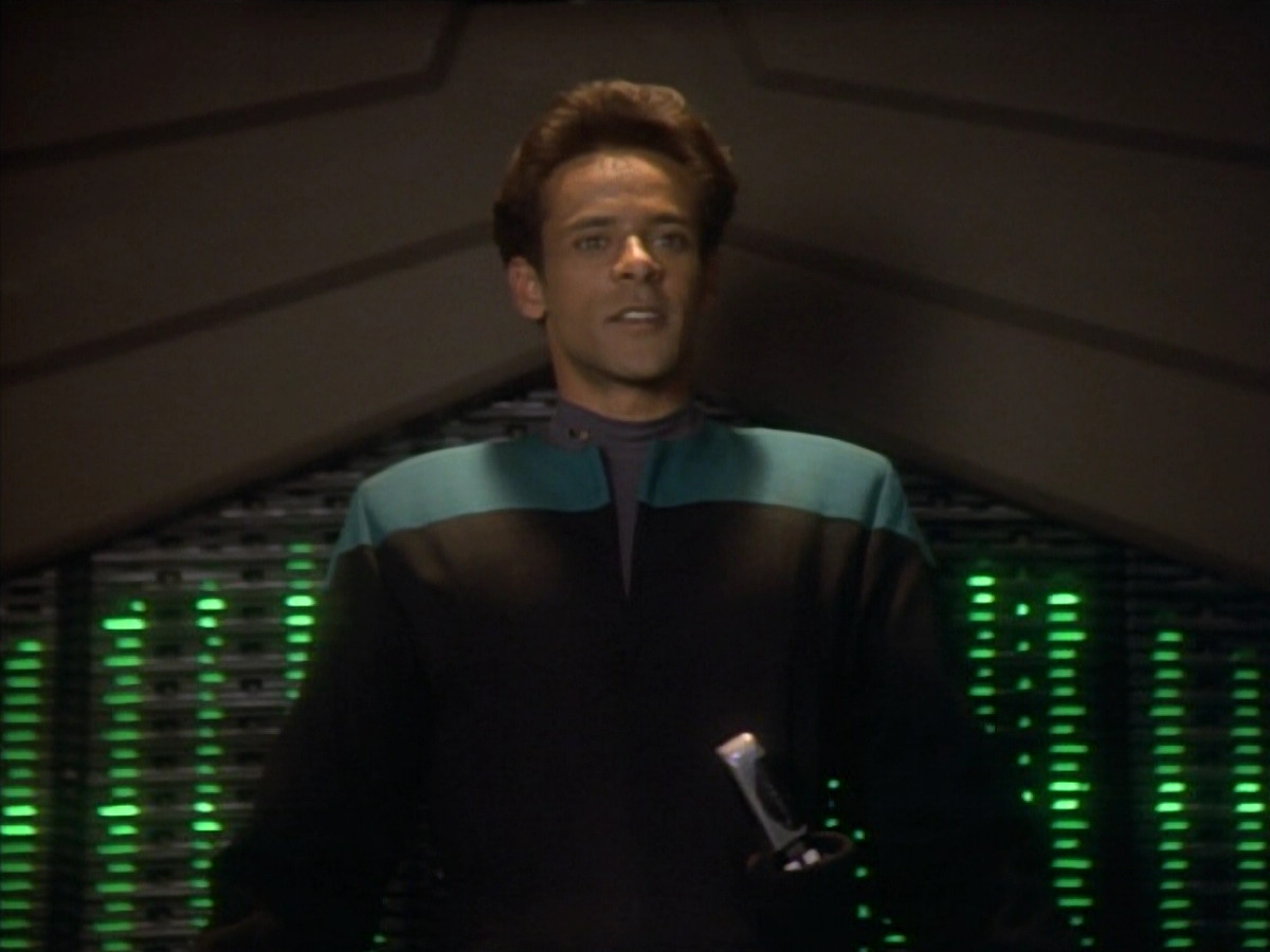 extant_StarTrekDS9_1x09-ThePassenger_03538.jpg
