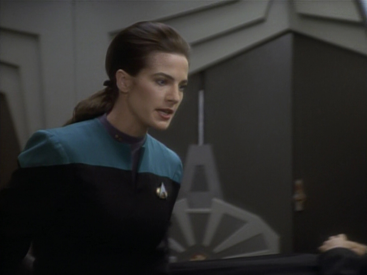 extant_StarTrekDS9_1x09-ThePassenger_03570.jpg