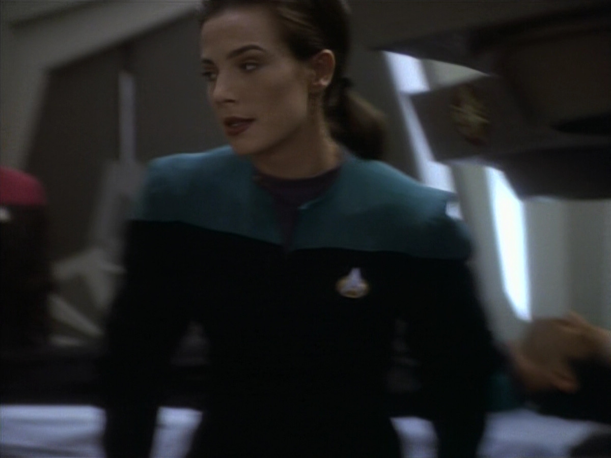 extant_StarTrekDS9_1x09-ThePassenger_03579.jpg
