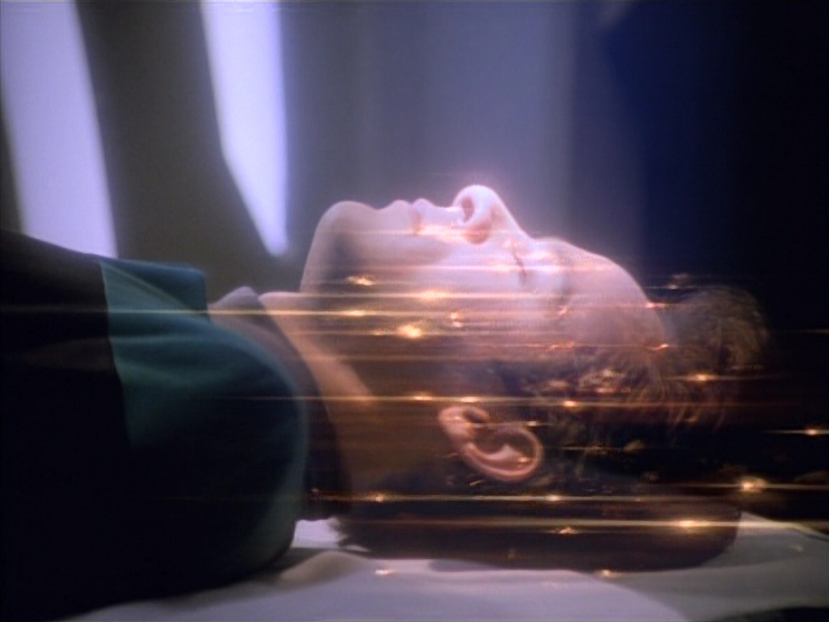 extant_StarTrekDS9_1x09-ThePassenger_03594.jpg