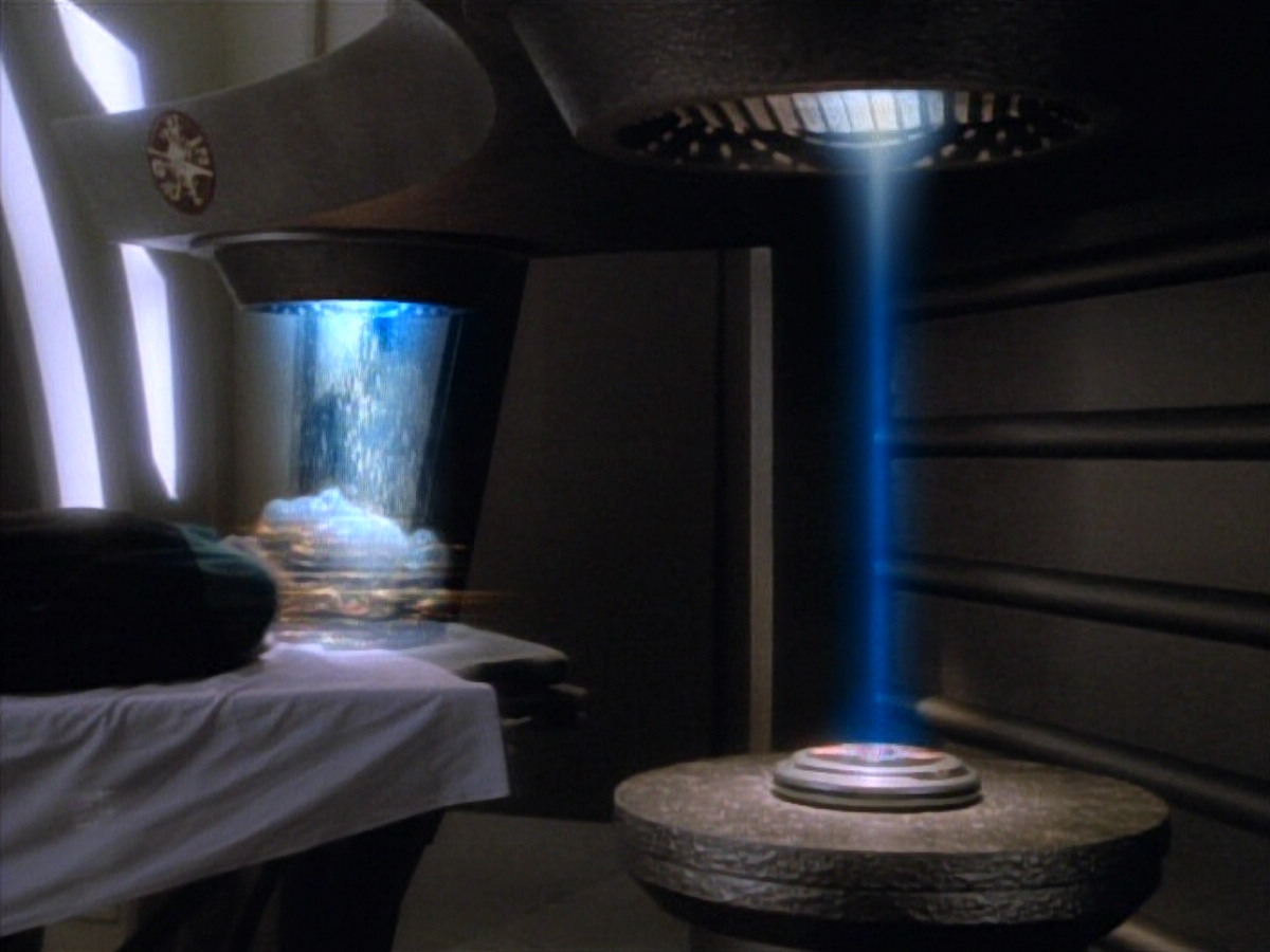 extant_StarTrekDS9_1x09-ThePassenger_03600.jpg