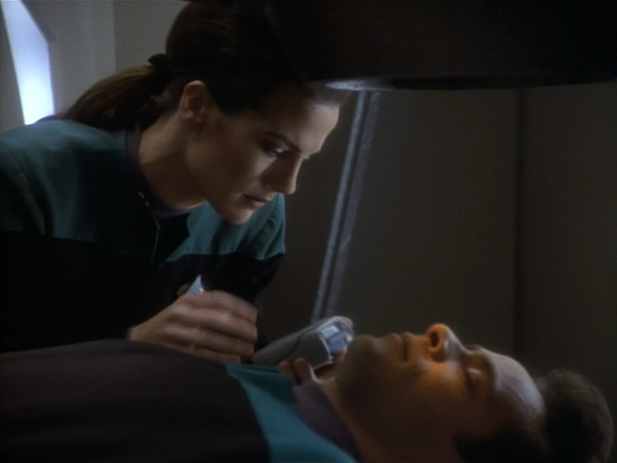 extant_StarTrekDS9_1x09-ThePassenger_03631.jpg
