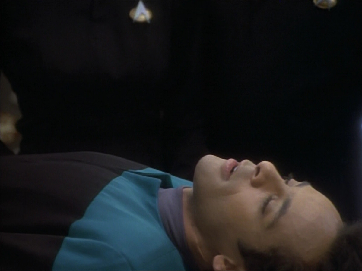 extant_StarTrekDS9_1x09-ThePassenger_03678.jpg