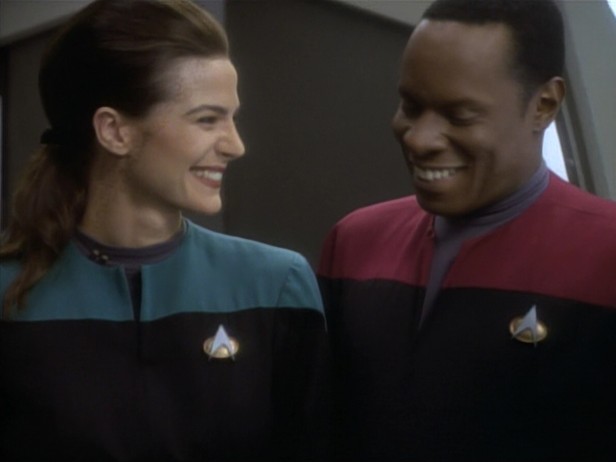 extant_StarTrekDS9_1x09-ThePassenger_03681.jpg