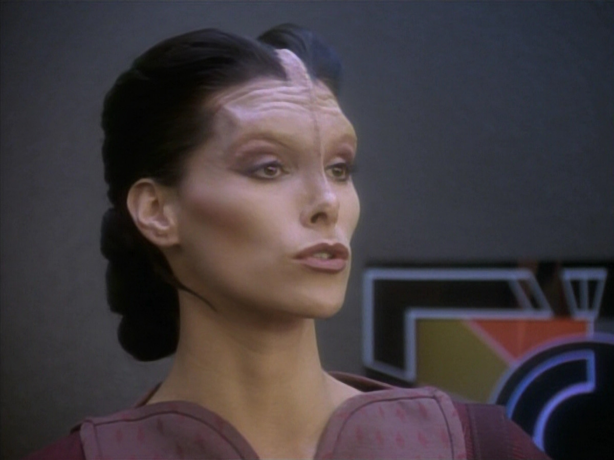 extant_StarTrekDS9_1x09-ThePassenger_03709.jpg