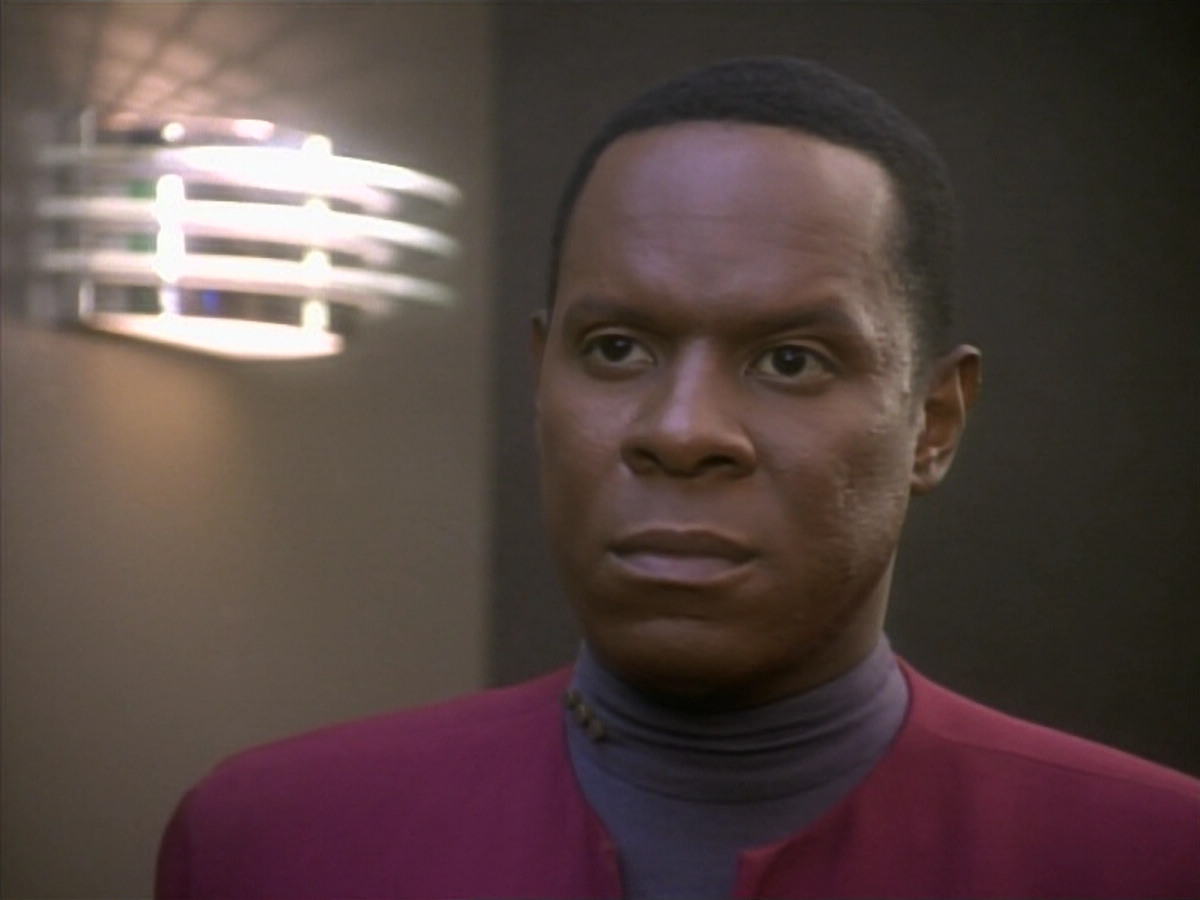 extant_StarTrekDS9_1x09-ThePassenger_03756.jpg