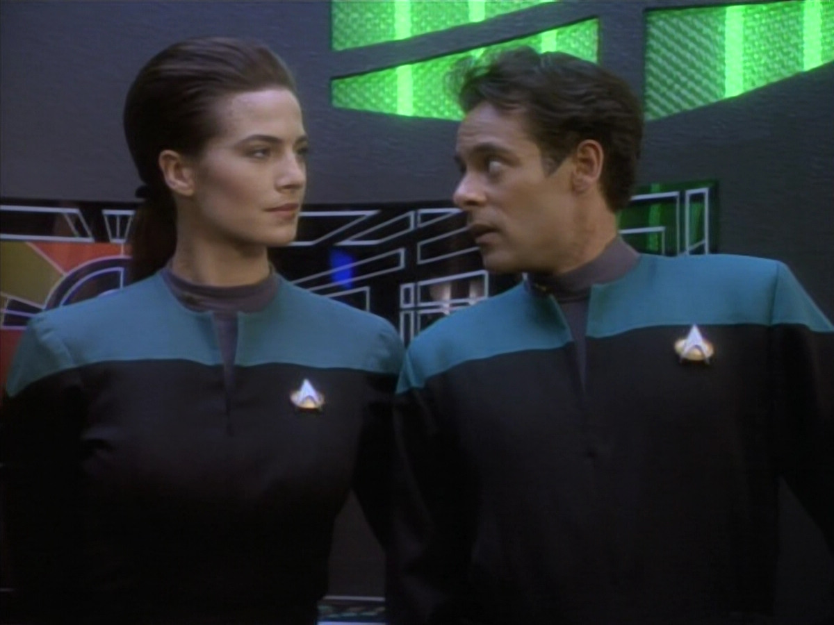 extant_StarTrekDS9_1x09-ThePassenger_03765.jpg