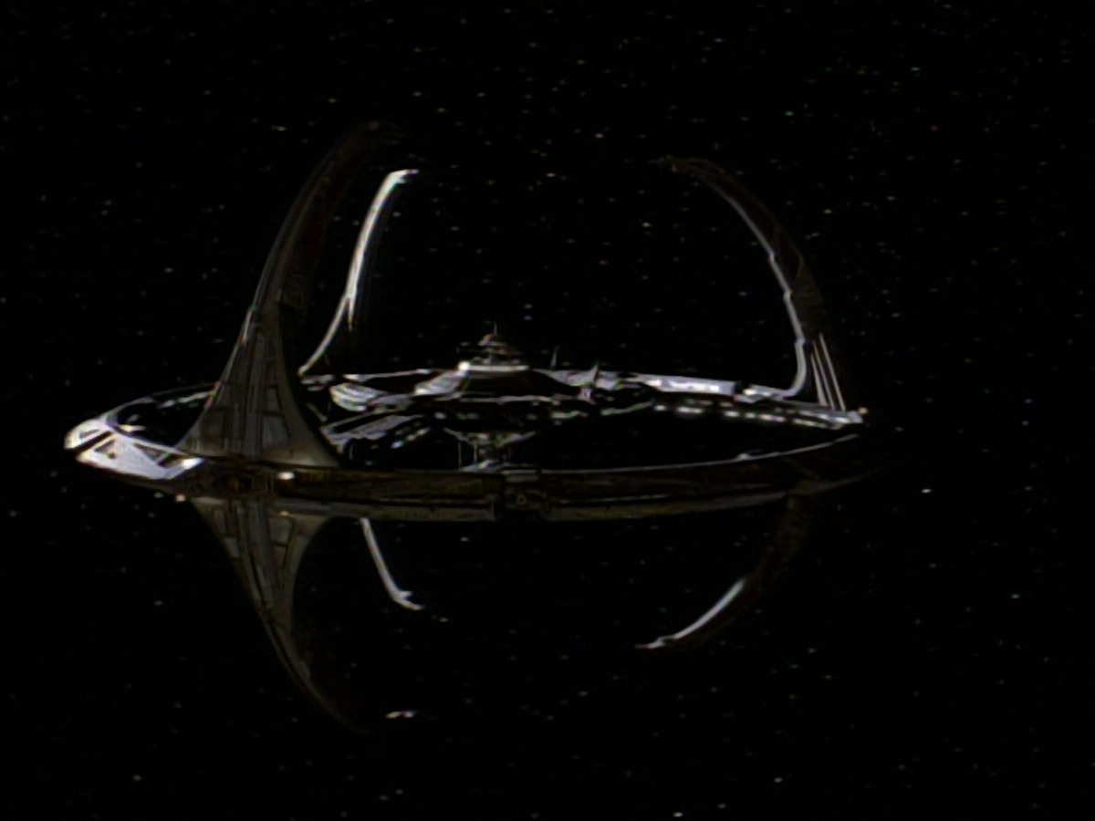 extant_StarTrekDS9_1x09-ThePassenger_03778.jpg