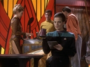extant_StarTrekDS9_1x09-ThePassenger_00796.jpg