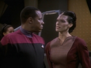 extant_StarTrekDS9_1x09-ThePassenger_01472.jpg