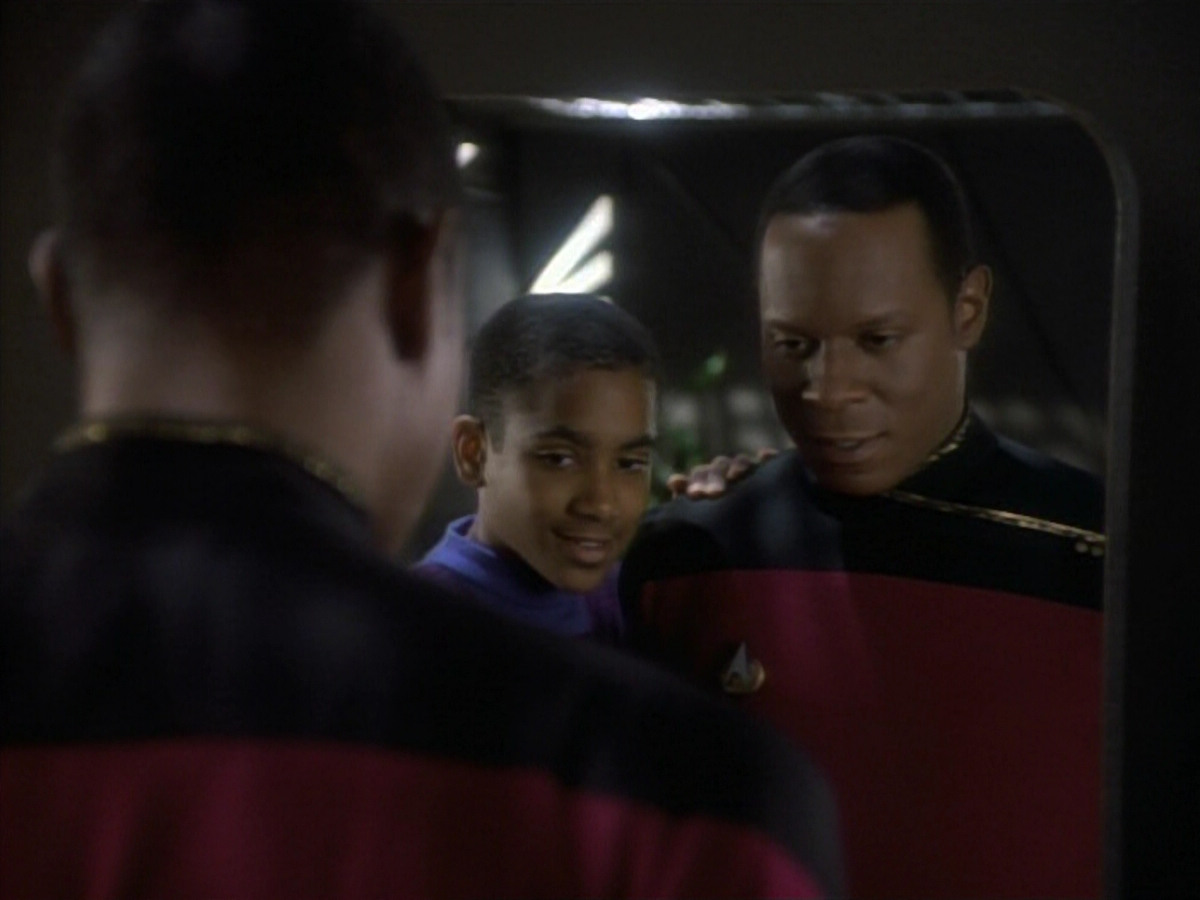 extant_StarTrekDS9_1x10-MoveAlongHome_00034.jpg