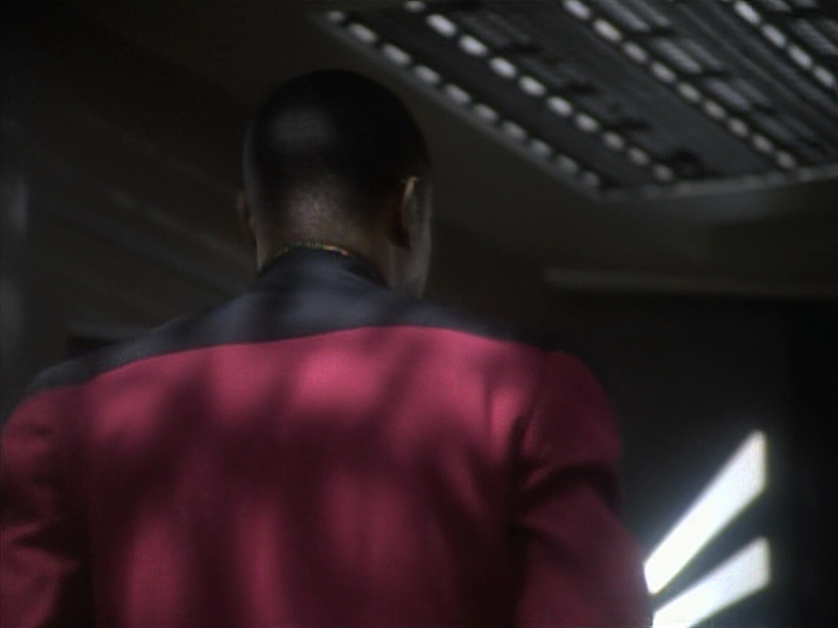 extant_StarTrekDS9_1x10-MoveAlongHome_00142.jpg