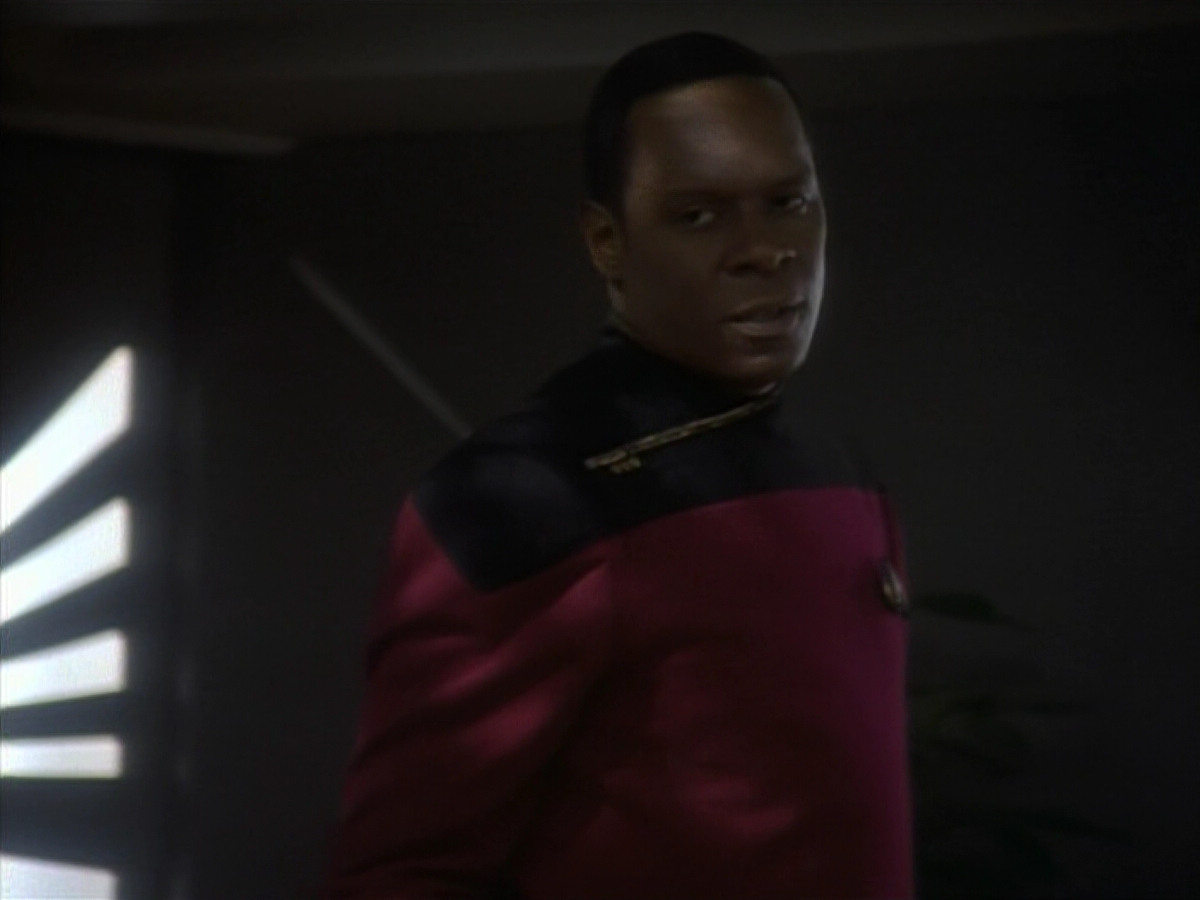 extant_StarTrekDS9_1x10-MoveAlongHome_00144.jpg