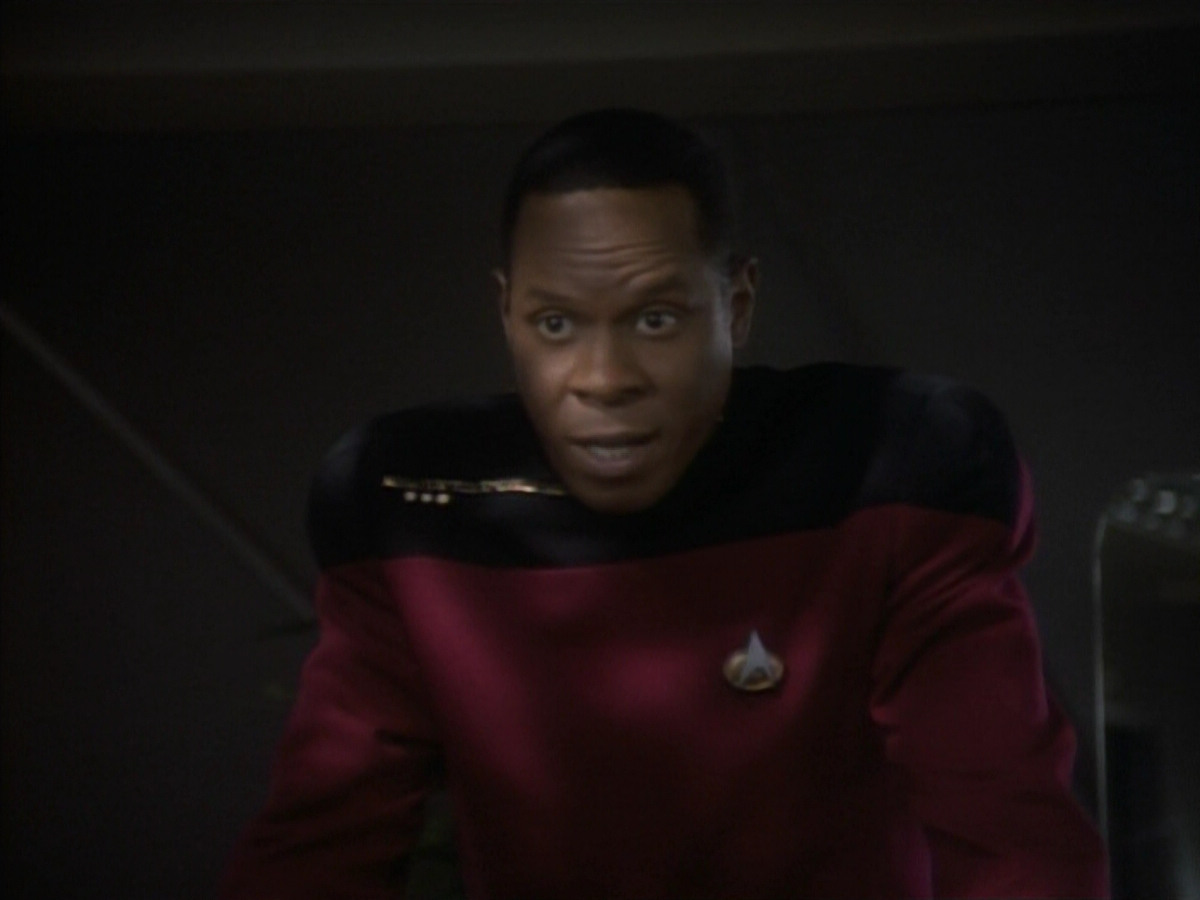 extant_StarTrekDS9_1x10-MoveAlongHome_00150.jpg