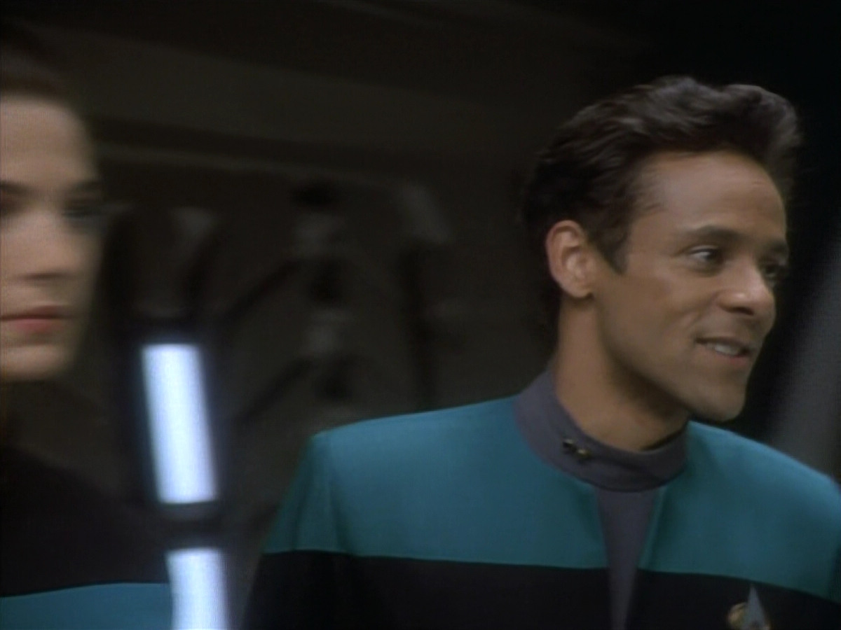 extant_StarTrekDS9_1x10-MoveAlongHome_00210.jpg