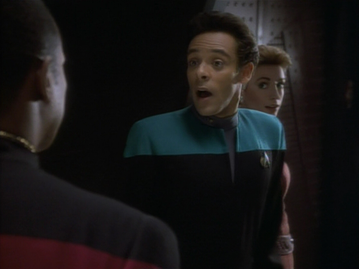extant_StarTrekDS9_1x10-MoveAlongHome_00217.jpg