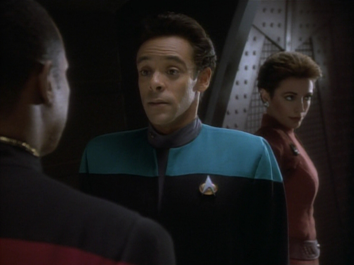extant_StarTrekDS9_1x10-MoveAlongHome_00239.jpg