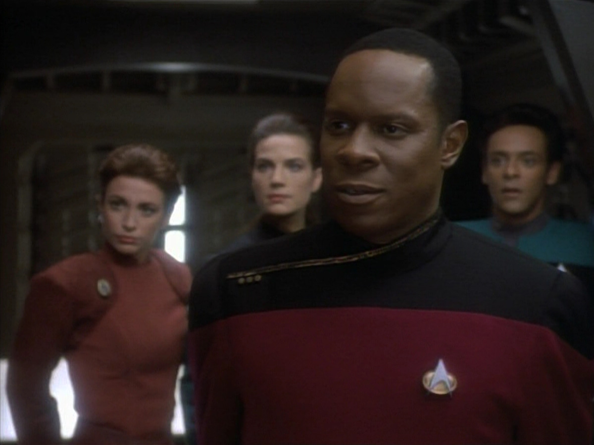 extant_StarTrekDS9_1x10-MoveAlongHome_00267.jpg