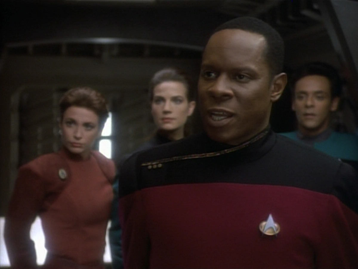 extant_StarTrekDS9_1x10-MoveAlongHome_00268.jpg