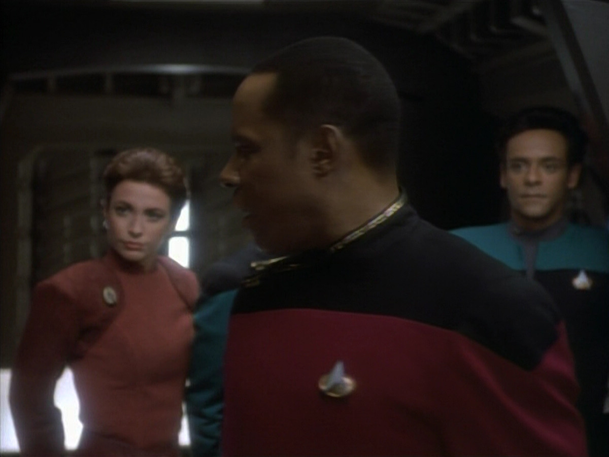 extant_StarTrekDS9_1x10-MoveAlongHome_00276.jpg