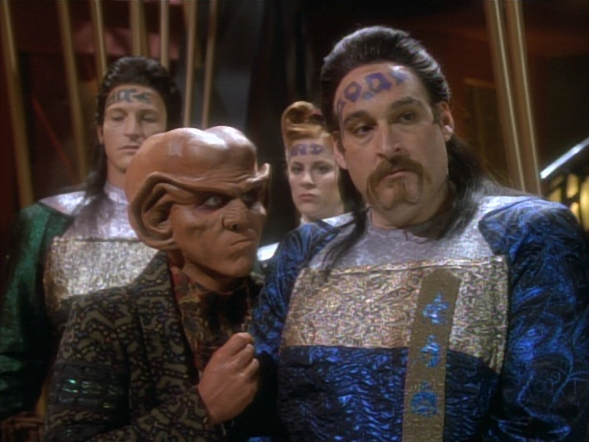 extant_StarTrekDS9_1x10-MoveAlongHome_00572.jpg