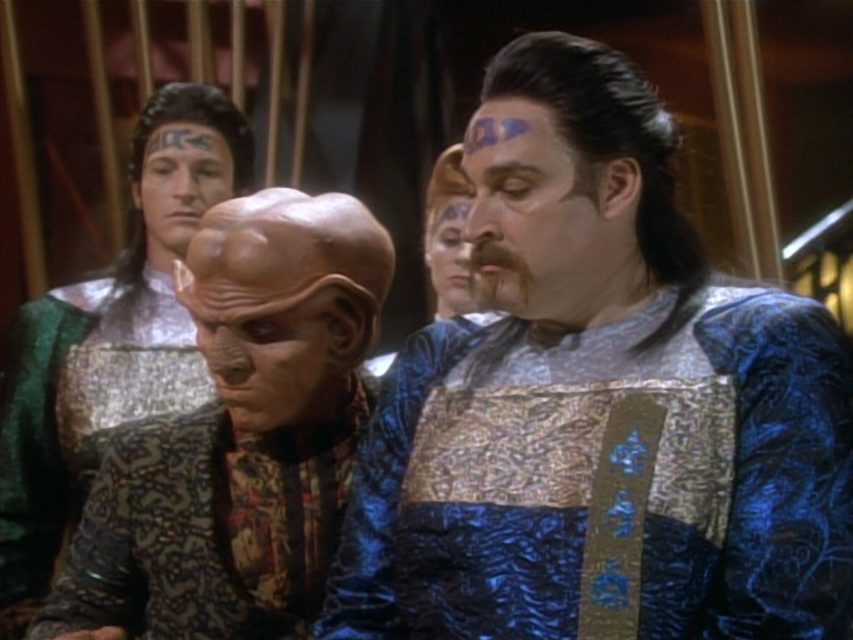 extant_StarTrekDS9_1x10-MoveAlongHome_00575.jpg