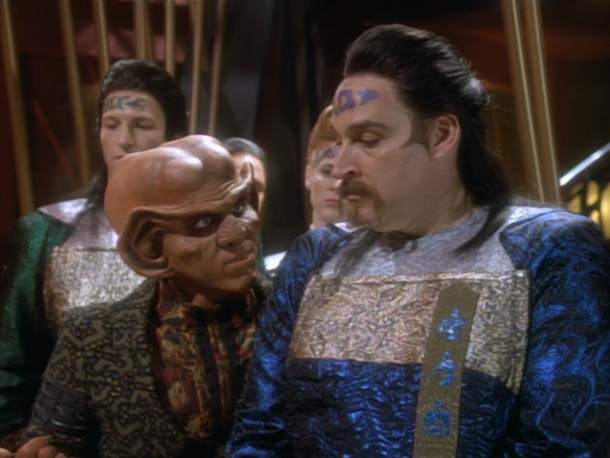 extant_StarTrekDS9_1x10-MoveAlongHome_00576.jpg