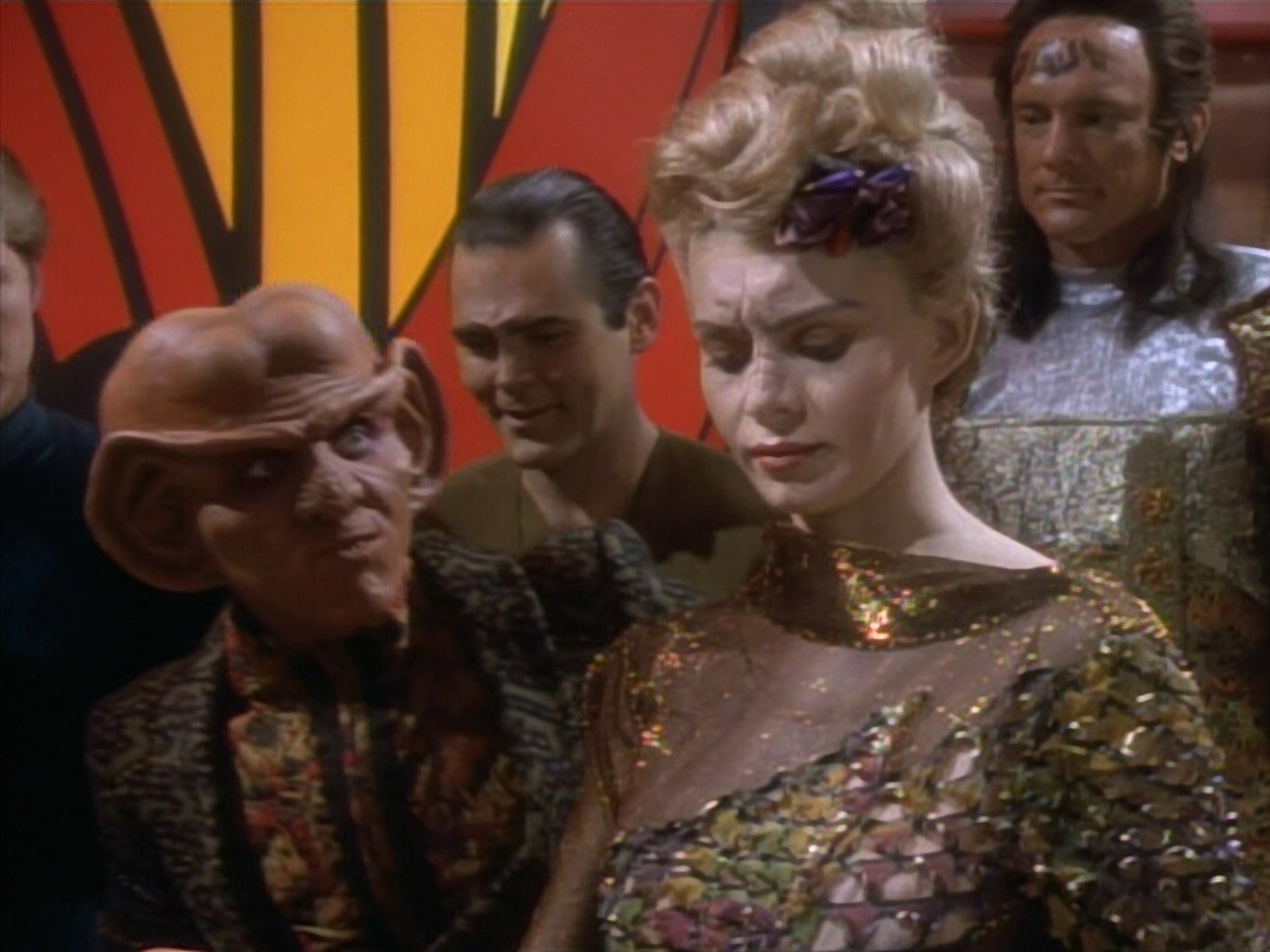 extant_StarTrekDS9_1x10-MoveAlongHome_00584.jpg