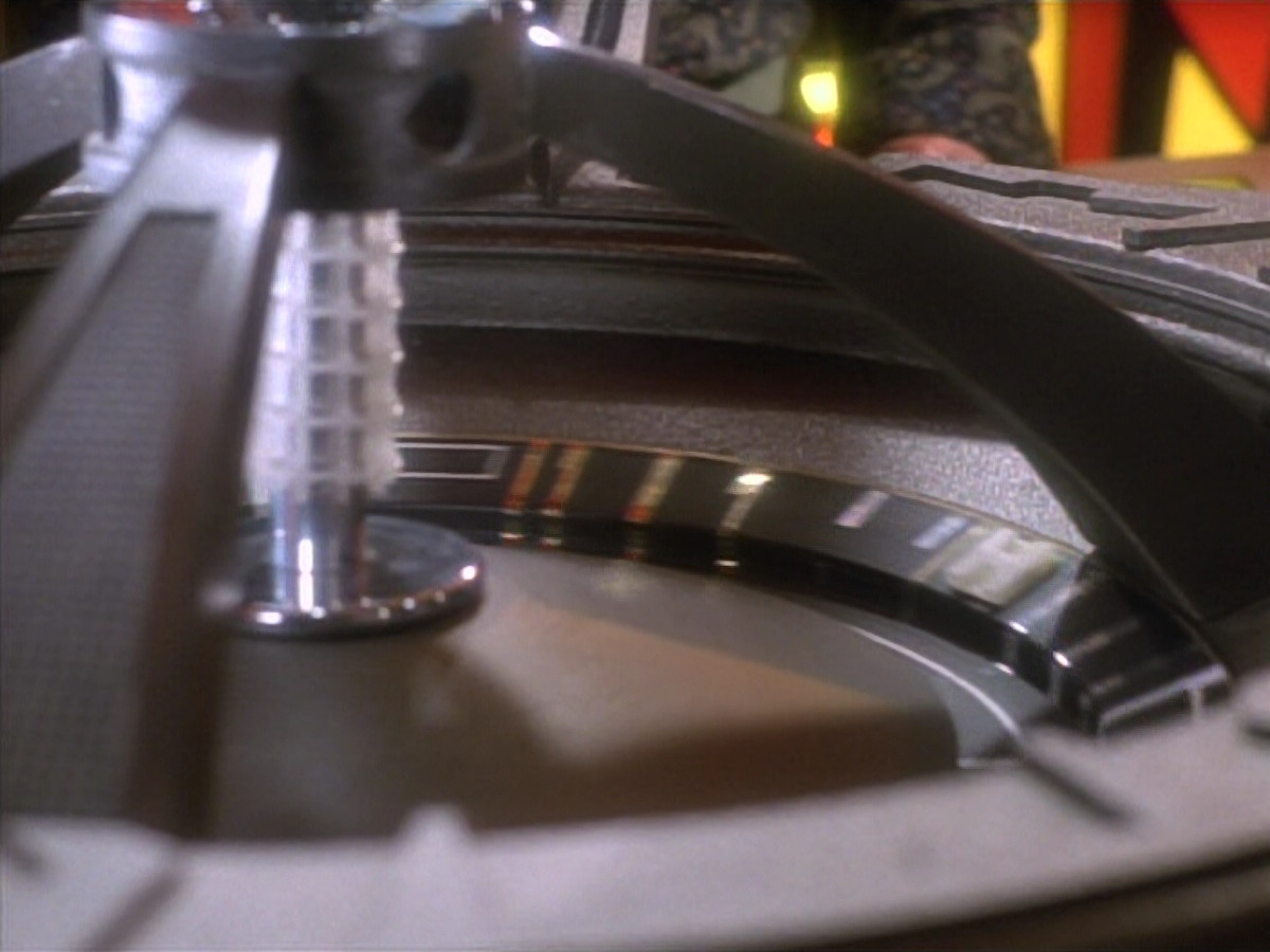 extant_StarTrekDS9_1x10-MoveAlongHome_00596.jpg