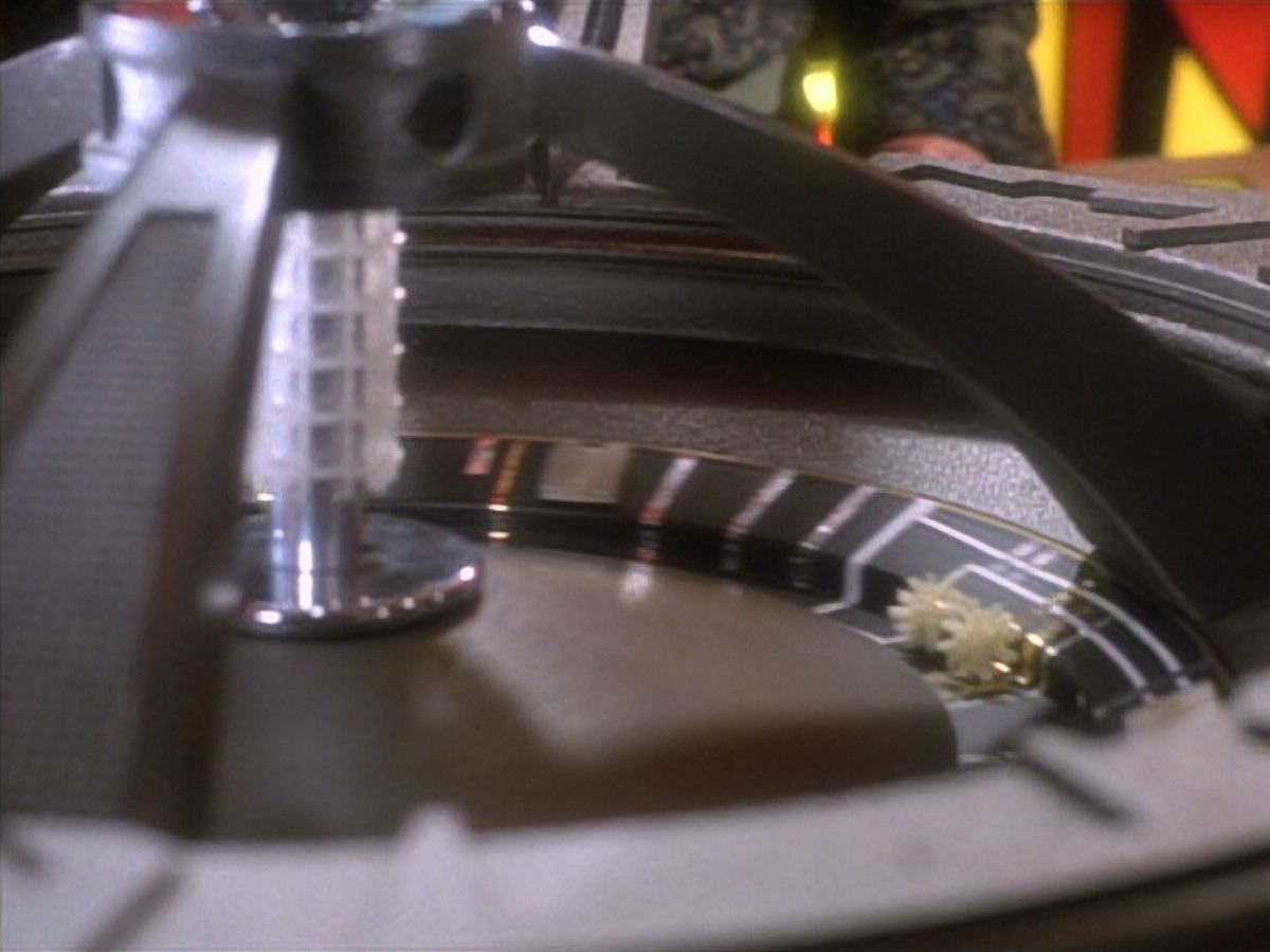 extant_StarTrekDS9_1x10-MoveAlongHome_00597.jpg