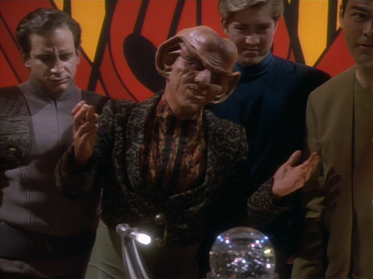 extant_StarTrekDS9_1x10-MoveAlongHome_00602.jpg