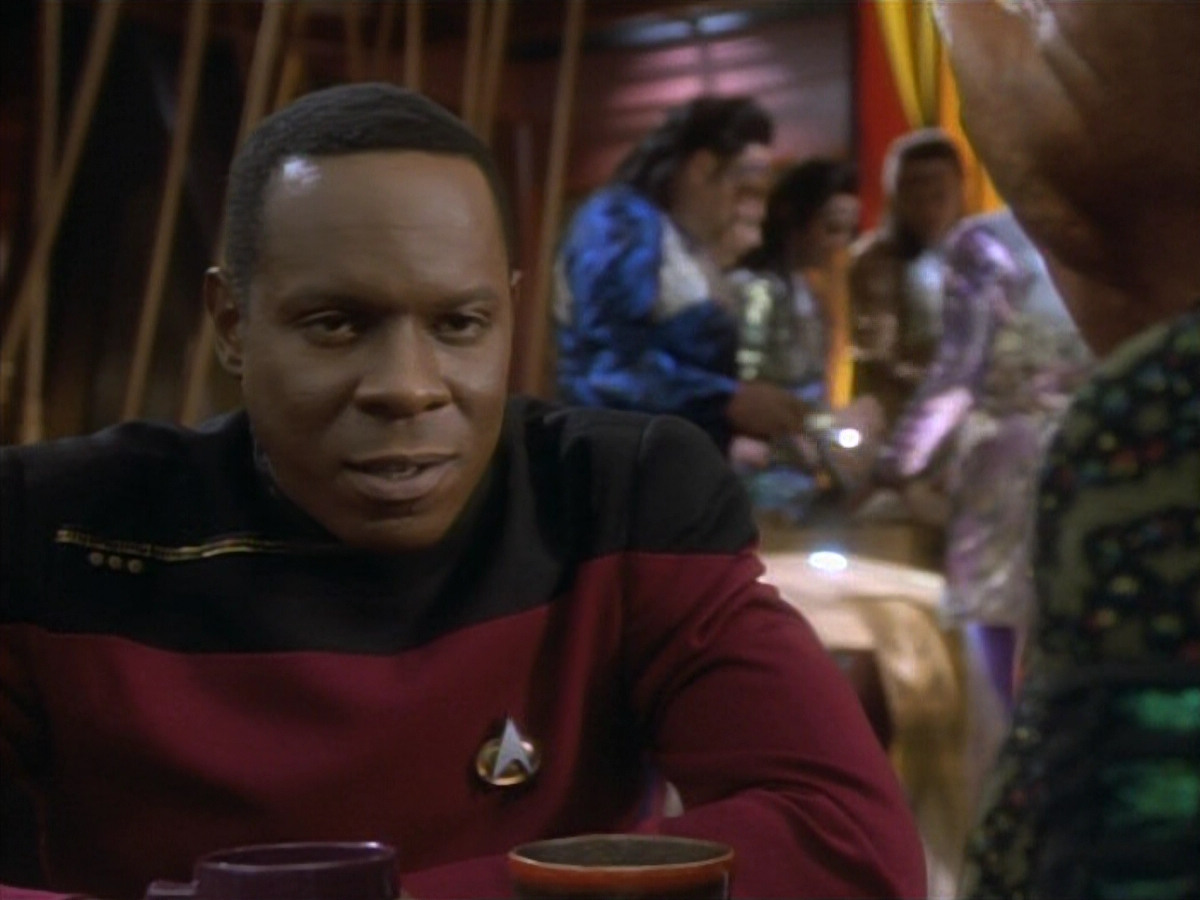 extant_StarTrekDS9_1x10-MoveAlongHome_00751.jpg