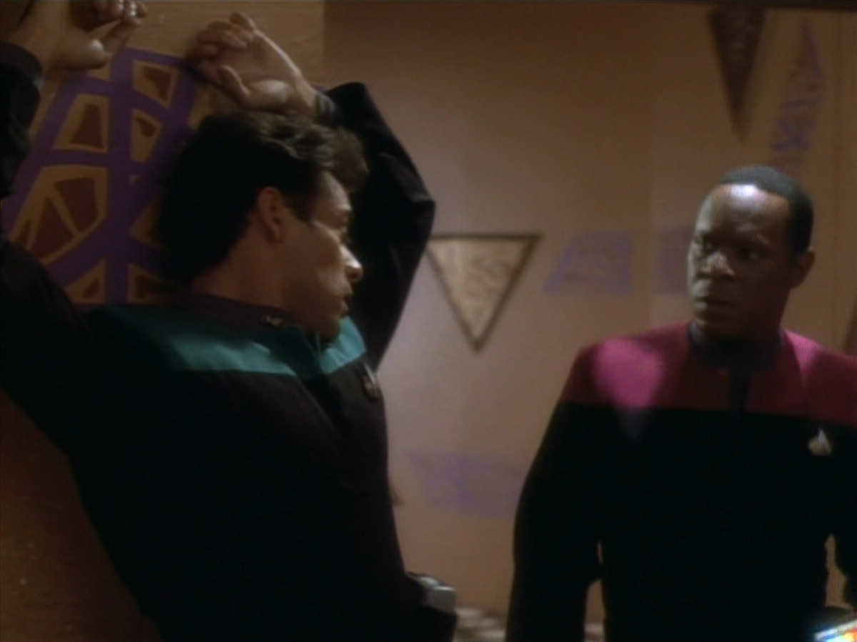 extant_StarTrekDS9_1x10-MoveAlongHome_01301.jpg