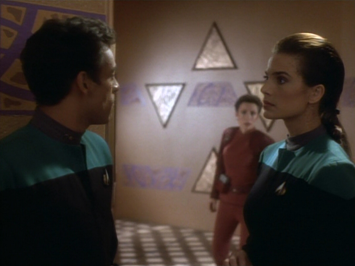 extant_StarTrekDS9_1x10-MoveAlongHome_01347.jpg