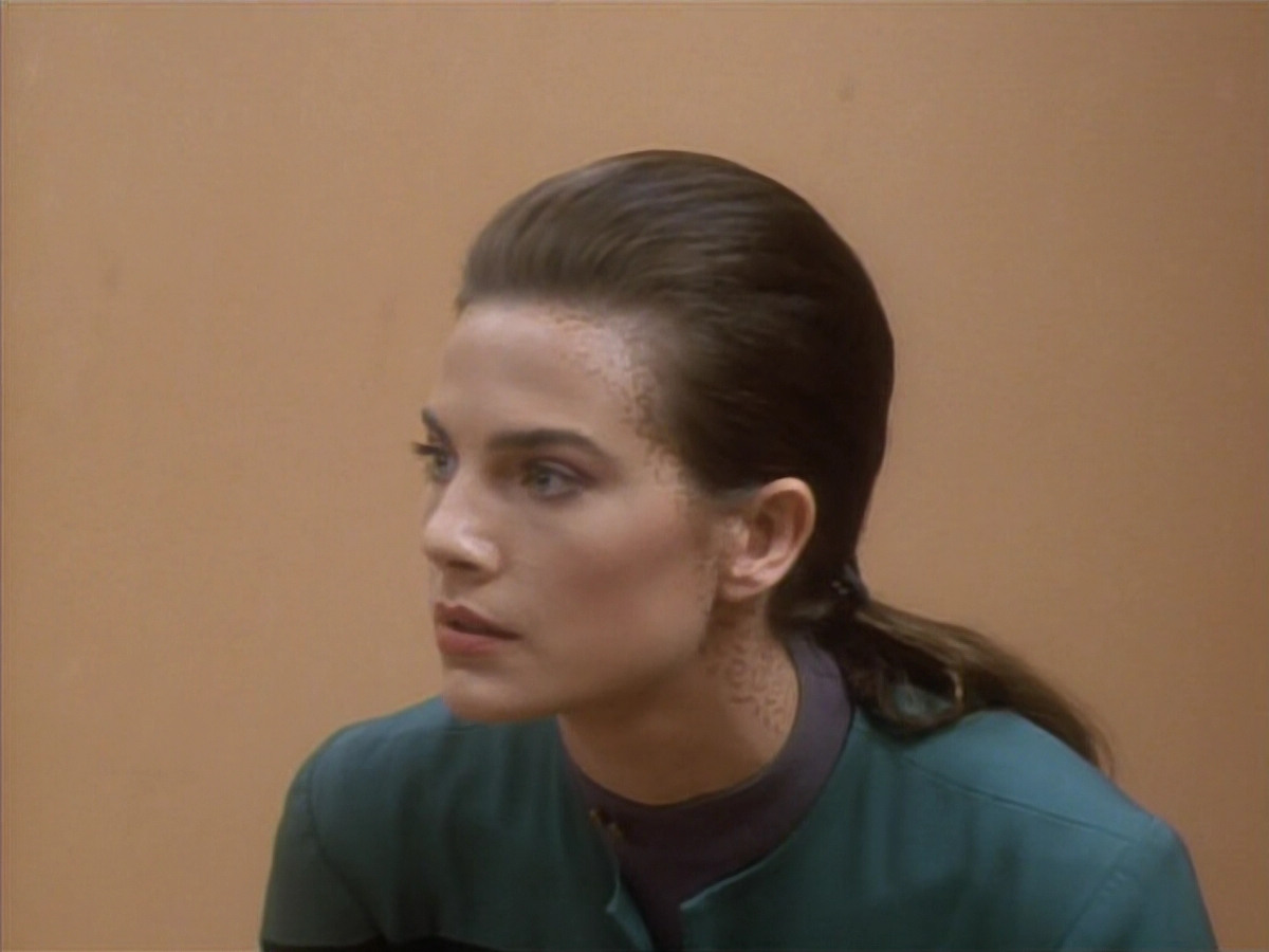 extant_StarTrekDS9_1x10-MoveAlongHome_01793.jpg
