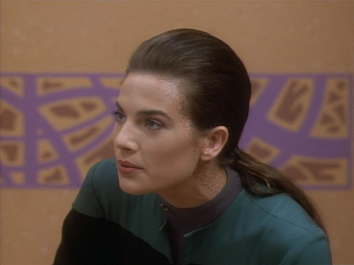 extant_StarTrekDS9_1x10-MoveAlongHome_01796.jpg