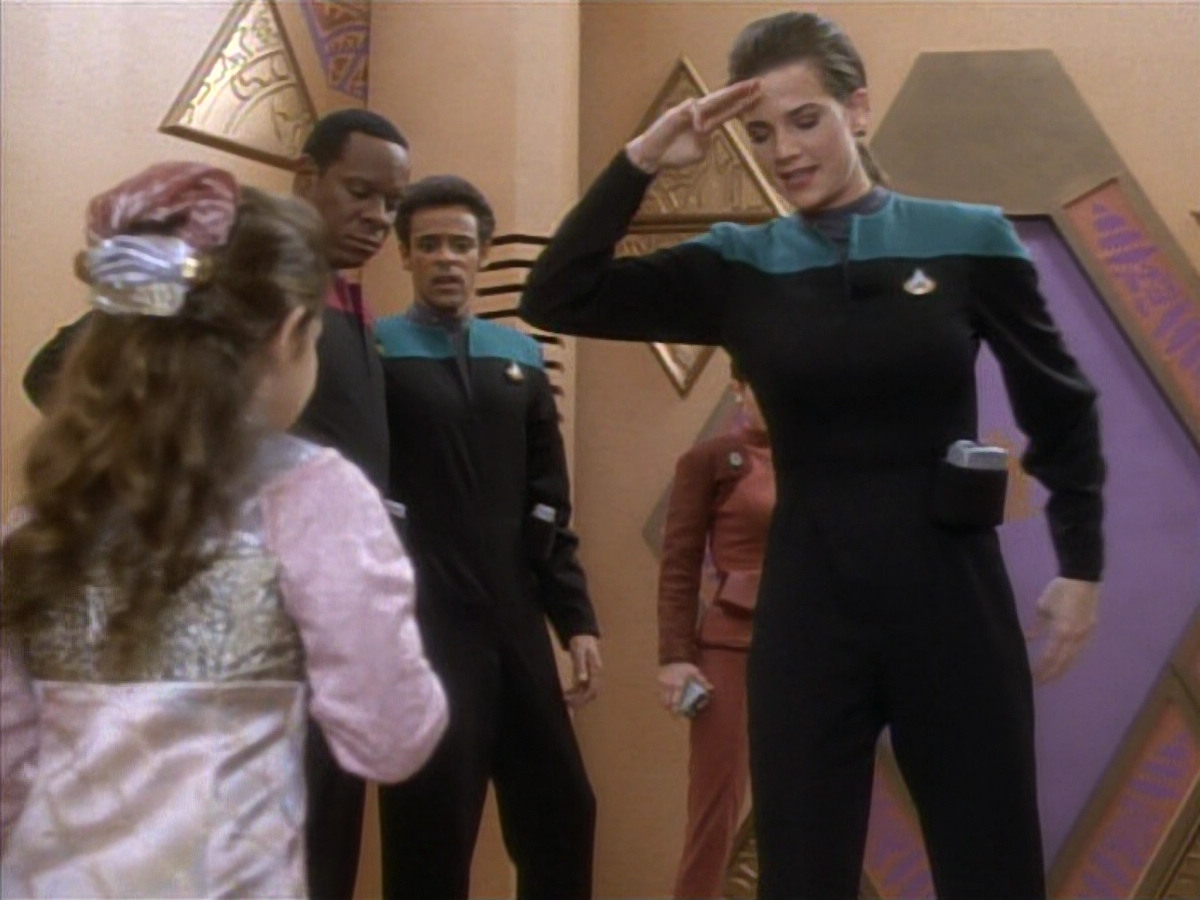 extant_StarTrekDS9_1x10-MoveAlongHome_01895.jpg