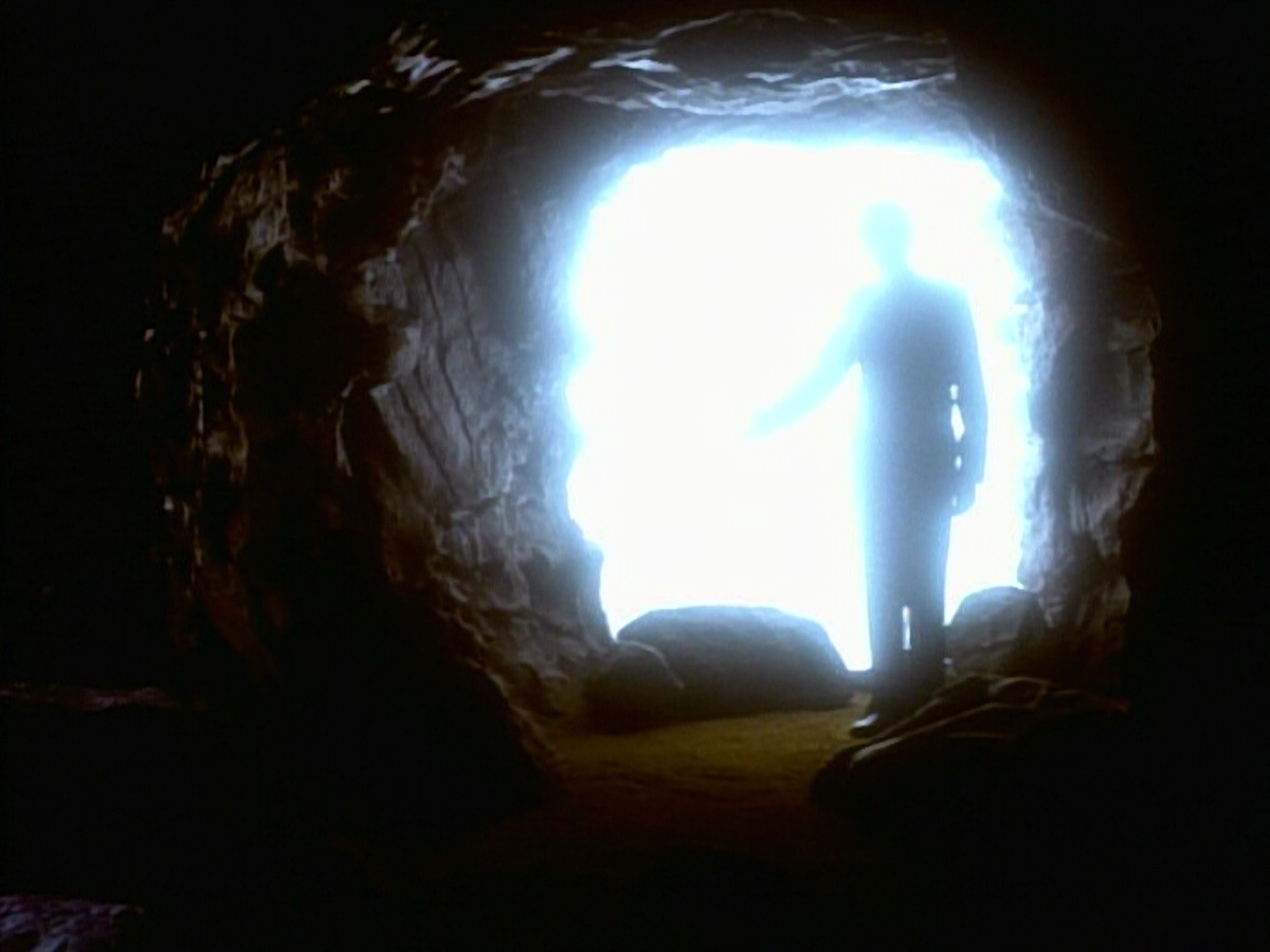 extant_StarTrekDS9_1x10-MoveAlongHome_03148.jpg