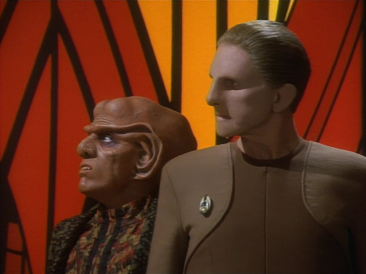 extant_StarTrekDS9_1x10-MoveAlongHome_03744.jpg