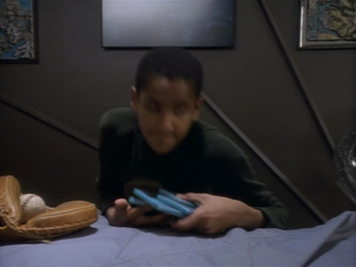 extant_StarTrekDS9_1x11-TheNagus_00046.jpg