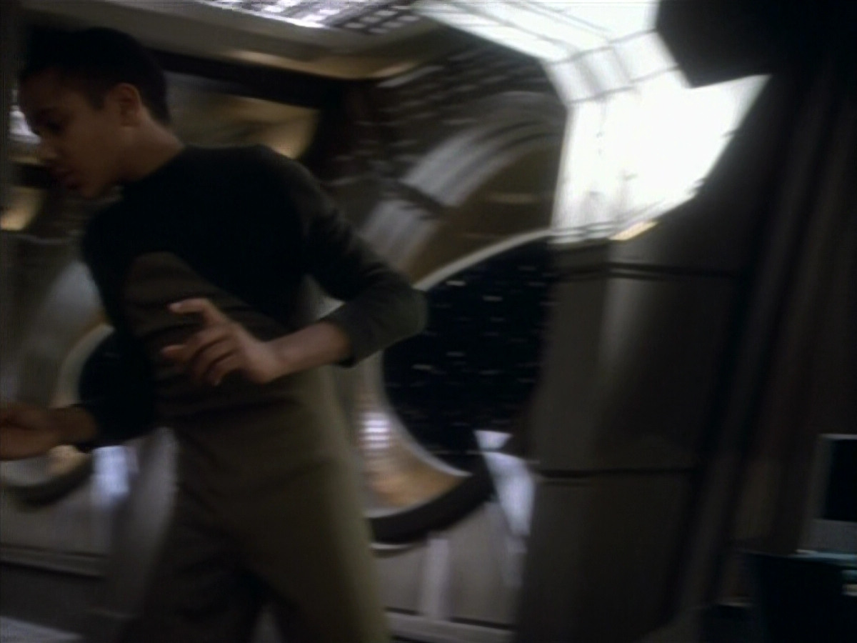 extant_StarTrekDS9_1x11-TheNagus_00057.jpg