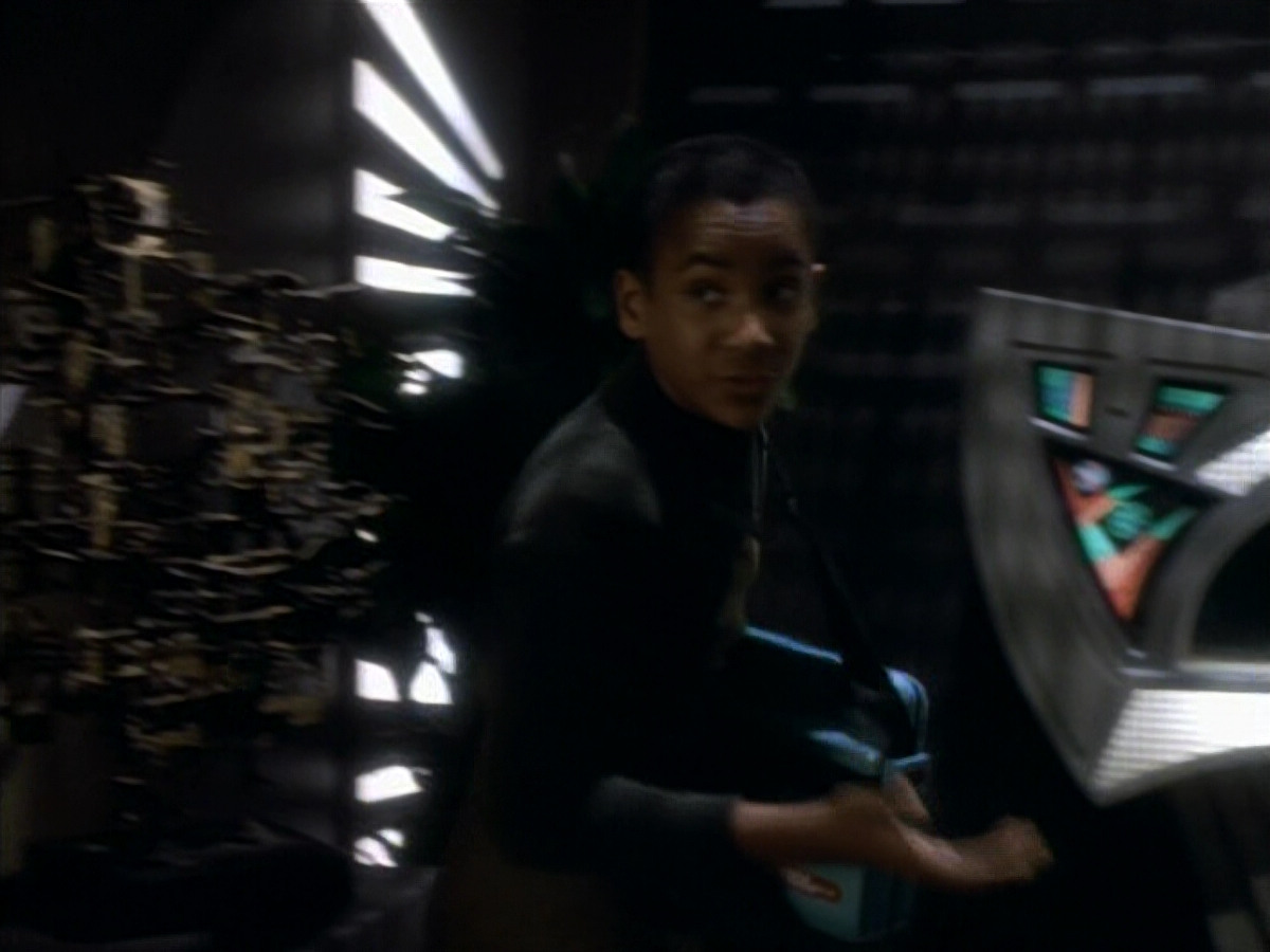 extant_StarTrekDS9_1x11-TheNagus_00111.jpg