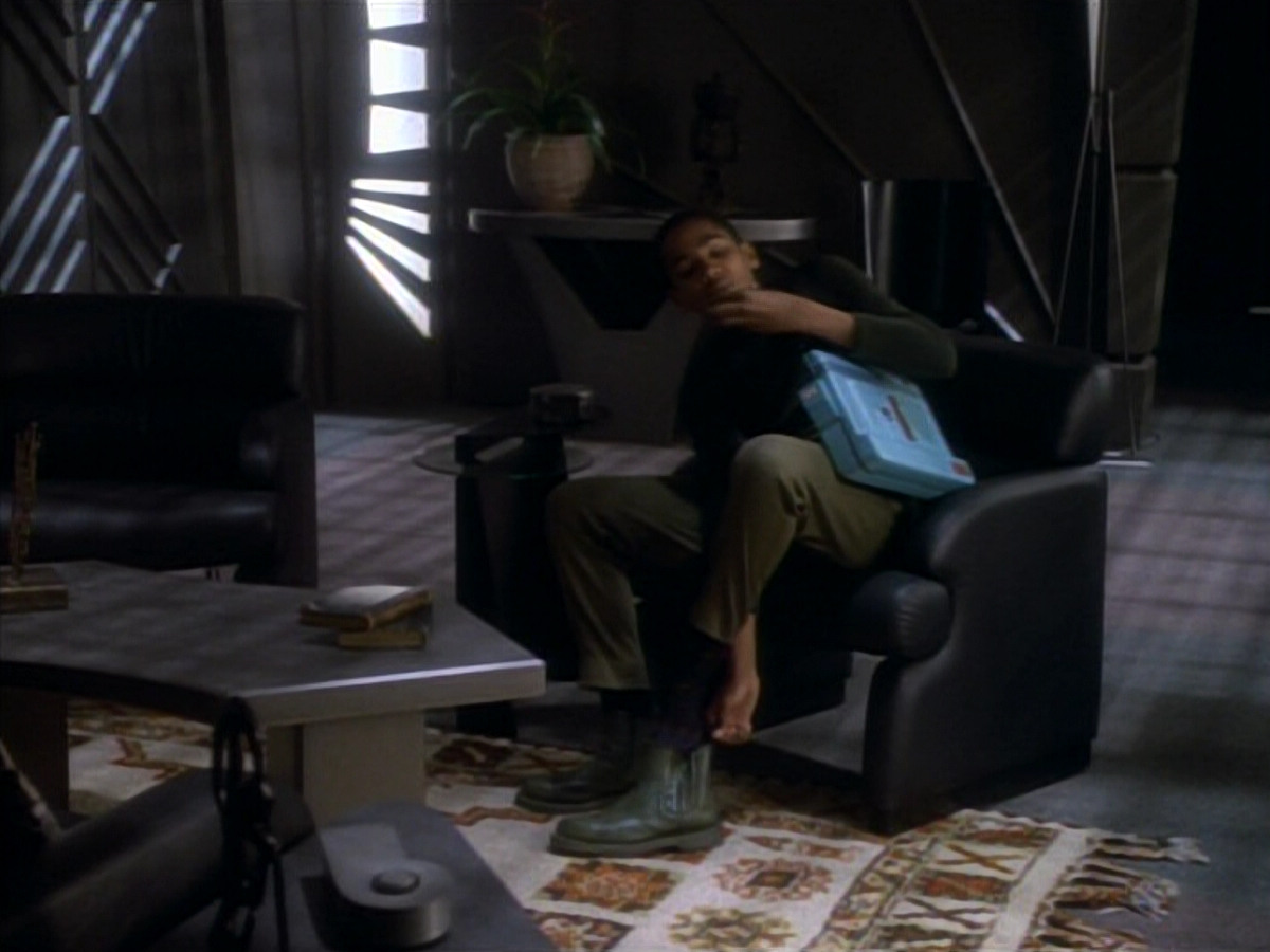 extant_StarTrekDS9_1x11-TheNagus_00135.jpg